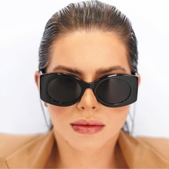 New- 💯 Original  Gucci GG0810S 001 Oval Quilted Thick Rim sunglasse - Picture 3 of 14